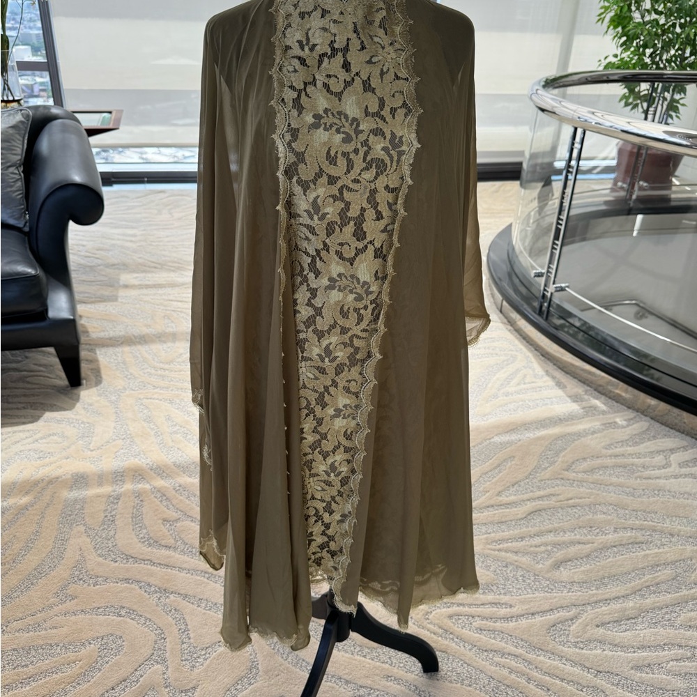Vintage Carolyne Roehm Gold Lace Dress with Sheer Gold Robe - Picture 4 of 8